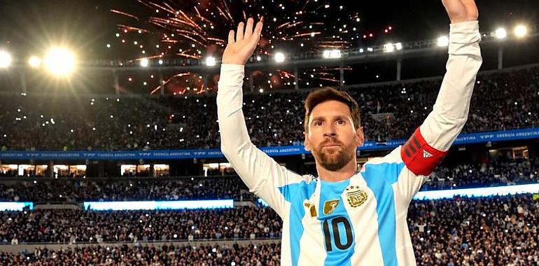¿Es definitivamente Messi el mejor futbolista de la historia El último adiós de Argentina reabre el gran debate antes de su llegada a Asturias