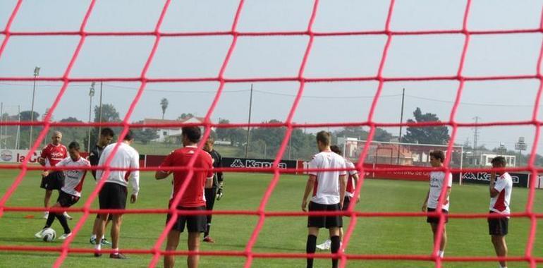 Preciado ensaya con el once que ganó en Vallecas