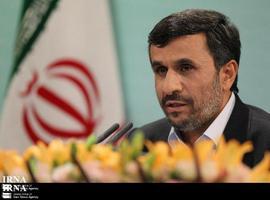 Ahmadineyad inicia en Venezuela su gira por América Latina