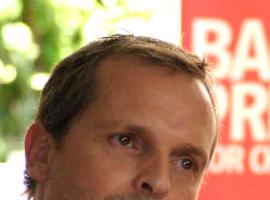 Miguel Bosé será cofrade de honor de Los Nabos de Morcín