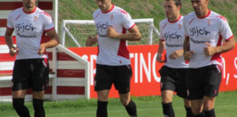 Caras largas y gesto serio en la sesión de hoy tras la derrota en el Villamarín
