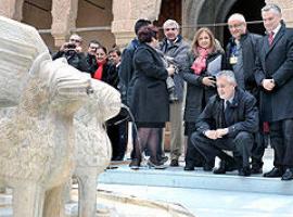 Los leones de la Alhambra dejan de pasar sed