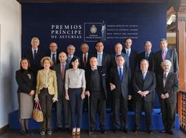 Reunión del jurado del Premio Príncipe de Asturias de Ciencias Sociales 2011