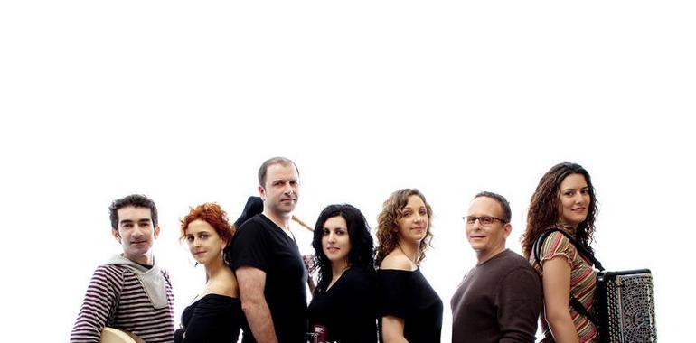 Asturiana Mining Company presenta su nuevo disco en el certamen del quesu Afuega´l Pitu