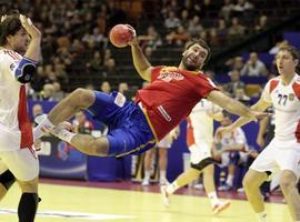 España vence a Rusia y pasa de ronda como primera de grupo