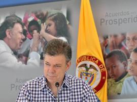 Los ataques de las FARC a la población civil muestran su desepero, afirma Santos