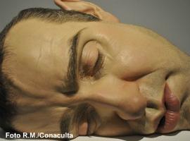 La verdad relativa en el espejo de Ron Mueck