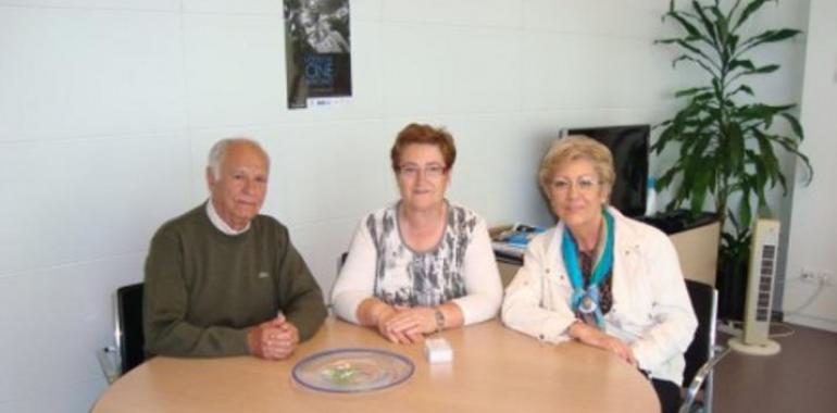 La Presidenta del Centro Asturiano de Zaragoza en Oviedo