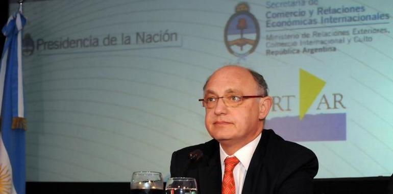 "Argentina tiene cercenado parte de su territorio por una potencia colonial", dijo Timerman