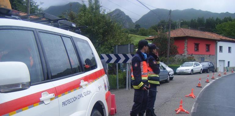 Voluntarios de Protección Civil: miles de horas de trabajo altruista al servicio de Gijón