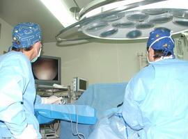 El HUCA realiza con éxito el primer trasplante de antebrazo de Asturias y el cuarto de España