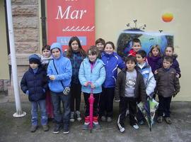 Visita de escolares de Poo al Aula del Mar