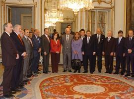 El Ministro de Exteriores con el asturiano Enrique Iglesias y embajadores iberoamericanos
