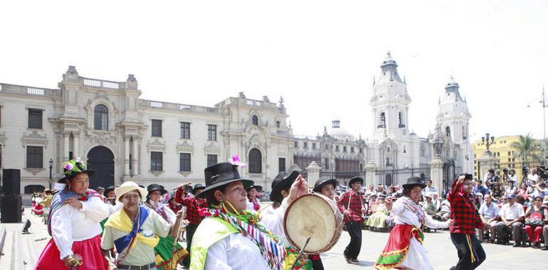 Ayacucho baila en Palacio