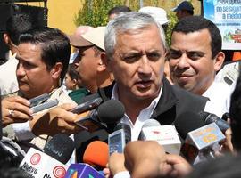Presidente de Guatemala propone diálogo para despenalizar las drogas 