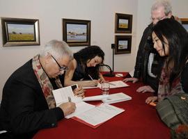 Teófilo Comunicación presenta en la Casa de Galicia en Madrid el libro \"Regalo de memoria\"