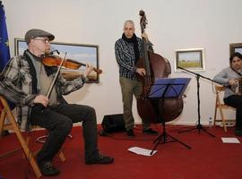 Talabarte teje su música tradicional en la Casa de Galicia en Madrid