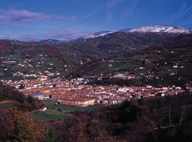 Hostelería de Asturias y de Laviana ven con el Ayuntamiento la dinamización turística del concejo