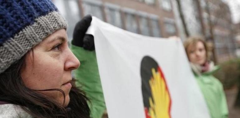 La policía detiene a Xena y cinco activistas de Greenpeace