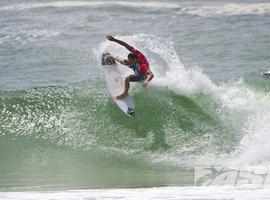 Sigue la ronda de eliminatorias en la playa Snapper Rocks