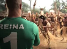 Retiran un anuncio de Pepe Reina por una polémica racista