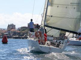 Abre la temporada de Regatas en el Real club Astur de Gijón