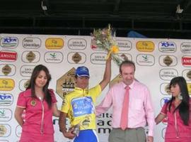 Gustavo Ignacio, del Ciudad de Oviedo, gana la Vuelta a Extremadura