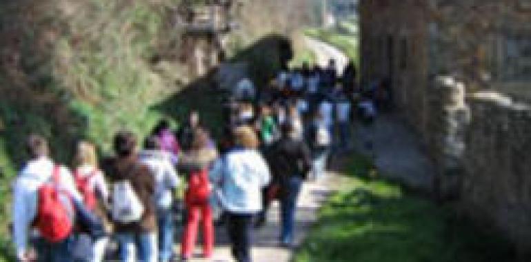 Alumnos de Sevilla y Segovia conocerán la Asturias de Clarín a través del programa Rutas Literarias
