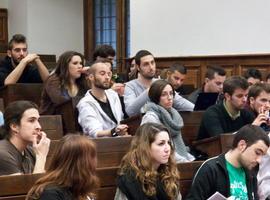 Estudiantes de 25 universidades acuerdan en Oviedo una campaña de movilización