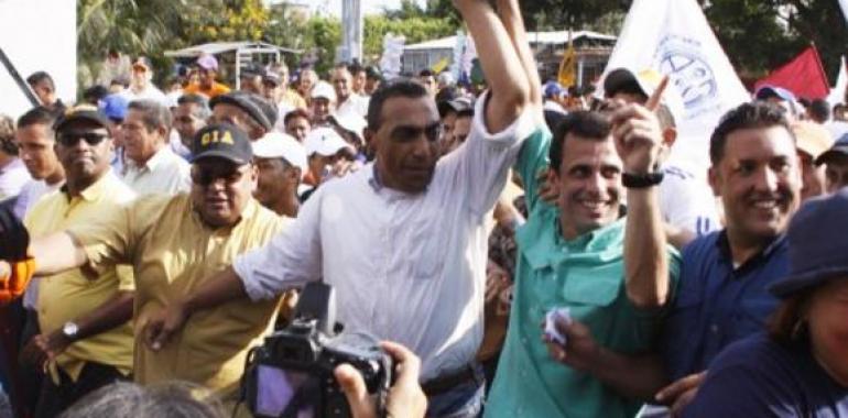 “Se ve, se siente, Capriles Presidente”