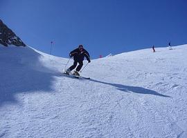 El placer de esquiar en Asturias (VÍDEO) 