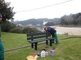 El Taller de Empleo “Desarrollo Territorial V” acondiciona el área recreativa de Niembro y el parque de Poo