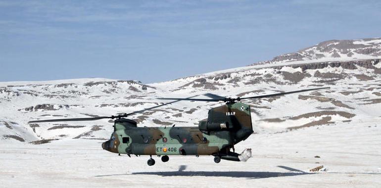 Socorro español para los afganos aislados por la nieve en Mohammad Khan