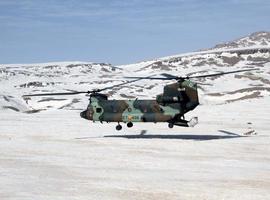 Socorro español para los afganos aislados por la nieve en Mohammad Khan