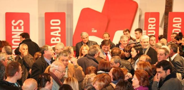 SIN ACRITÚ/ CRÓNICA DE UN MITIN: Elena Valenciano en Oviedo