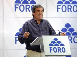 Álvarez-Cascos interviene en el mitin de cierre de campaña de FORO en Luarca
