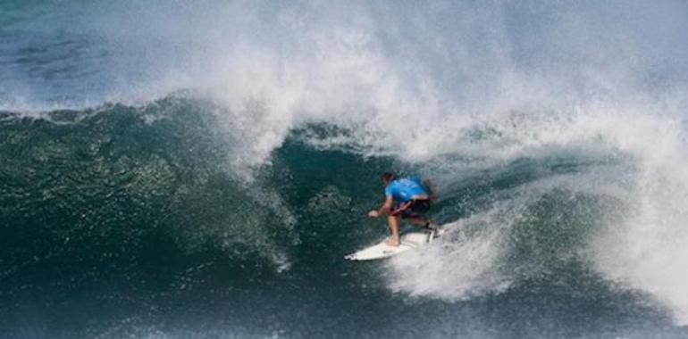 Taj Burrow surfeando a 300 fotogramas por segundo (VÍDEO fantástico de Rick Rifici)
