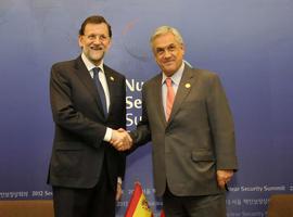 Encuentro de los presidentes de Chile y España en Seúl