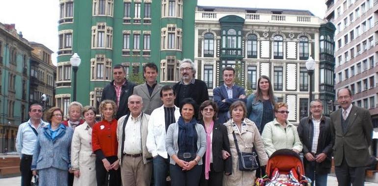 Foto de familia de la candidatura URAS-PAS al Ayuntamiento de Xixón