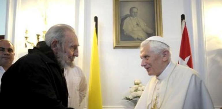 Cordial encuentro del Papa y Fidel
