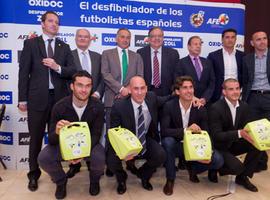 RFEF y AFE dotarán de un desfibrilador todos los campos de fútbol desde Primera hasta Tercera