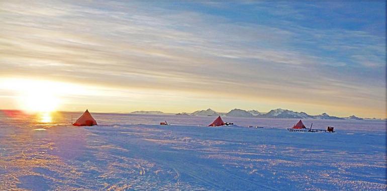 El desierto de hielo azul crece en altura