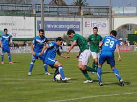 El Real Oviedo se deja dos puntos en Coruxo