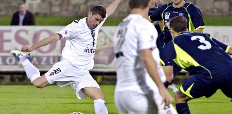 El Marino sale goleado del Carlos Belmonte
