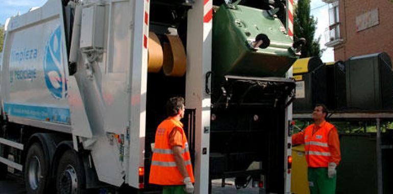 El Ayuntamiento de Oviedo prohíbe sacar basura domingos y festivos