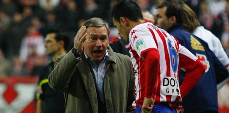 La plantilla del Sporting pide explicaciones a Clemente
