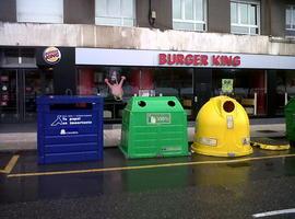 Gijón: Entran en servicio ocho baterías soterradas de contenedores de reciclaje en el Muro