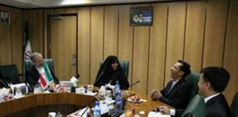 Acuerdo de cooperación científica en medicina tradicional y acupuntura entre China e Irán