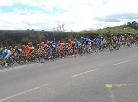 Beñat Intxausti se adjudica la Vuelta Ciclista a Asturias