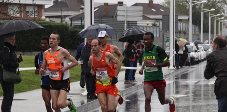 Workneh Fikre y la asturiana Alba García, vencedores de la II Media Maratón de Gijón